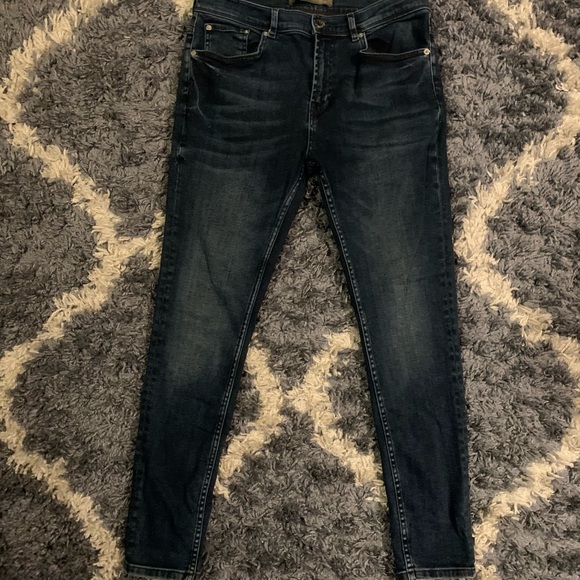 Zara Stretchy Jeans - Picture 3 of 3